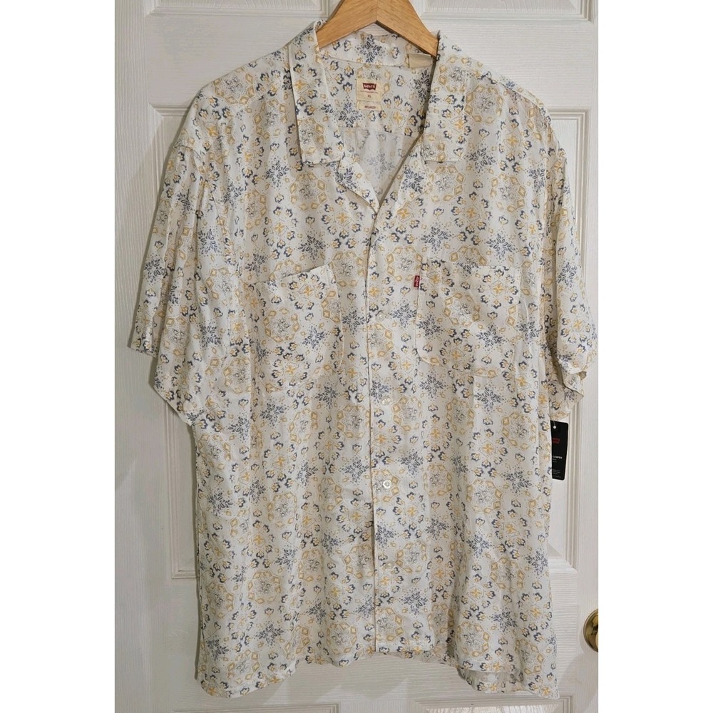 Levi's Mens Shirt X-LARGE Classic Camper Short Sleeve Creme Malachi Tile Egret